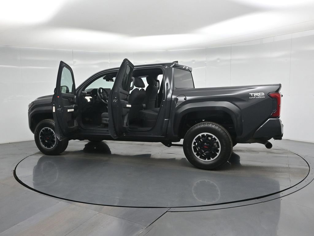 Used 2024 Toyota Tacoma TRD Off-Road image 54
