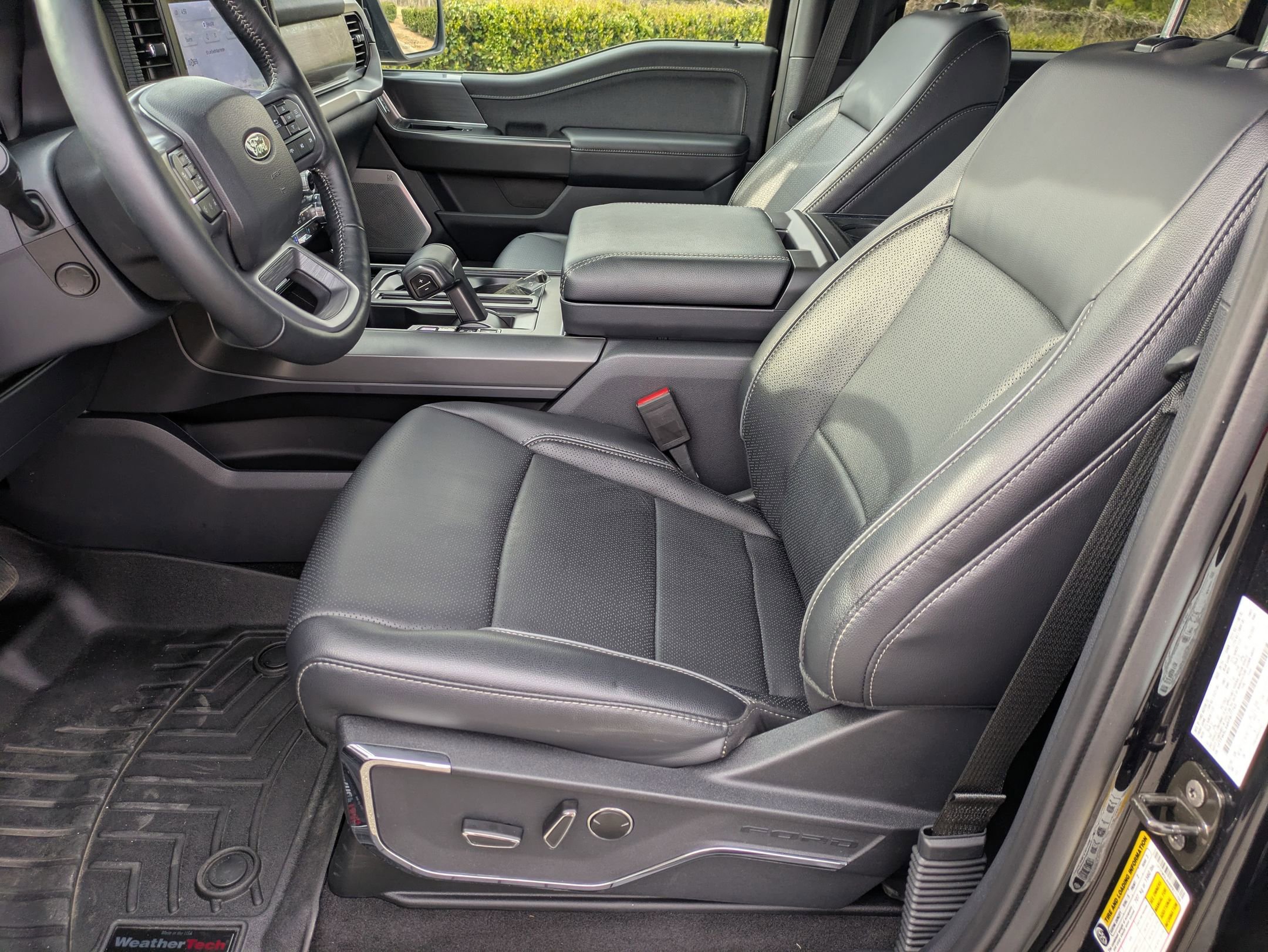 Certified 2024 Ford F150 Lariat w/ Equipment Group 502A High image 16