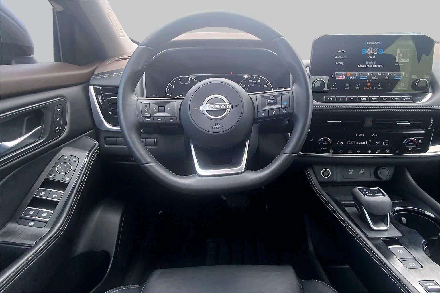 Used 2023 Nissan Rogue SL w/ SL Premium Package FWD image 6