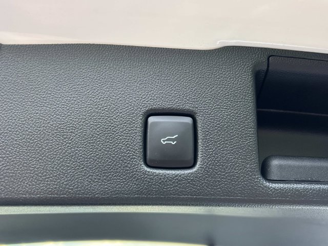Certified 2023 Ford Escape ST-Line AWD/4WD image 13