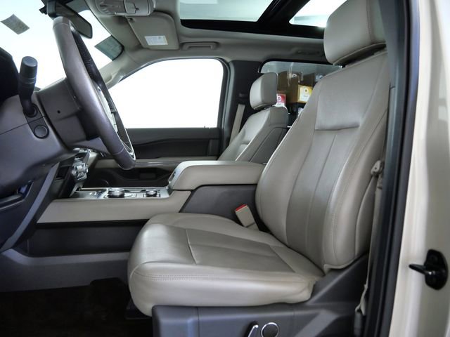 Certified 2018 Ford Expedition XLT w/ Equipment Group 202A image 17