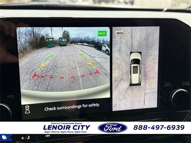 Used 2023 Nissan Pathfinder SL image 24