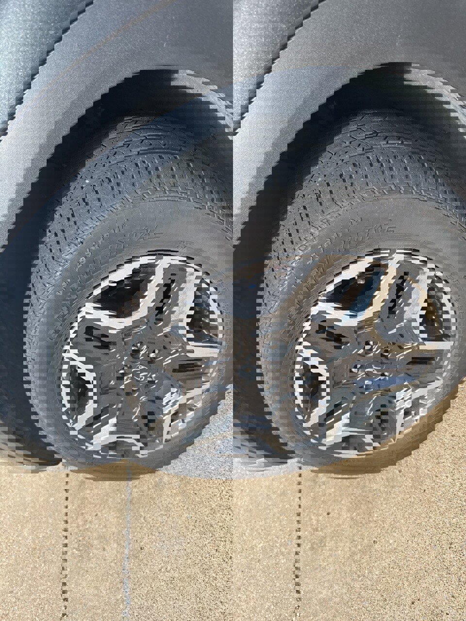 Used 2023 Hyundai Santa Fe SEL Premium image 8