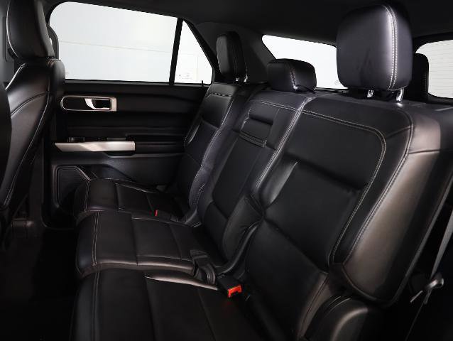 Certified 2021 Ford Explorer XLT w/ Equipment Group 202A image 13