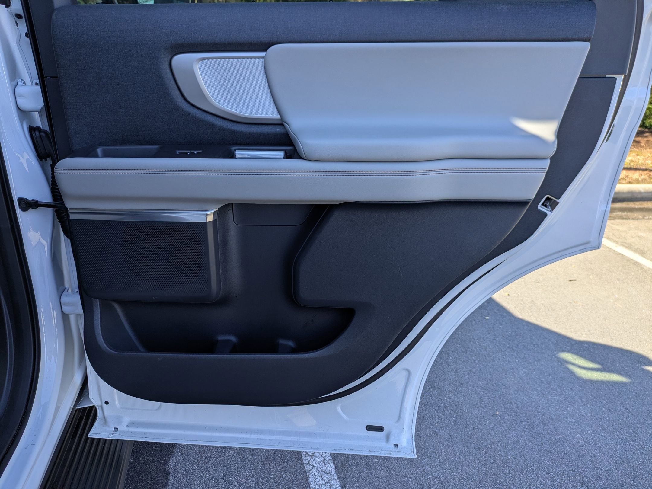 Certified 2025 Ford Expedition Active image 37