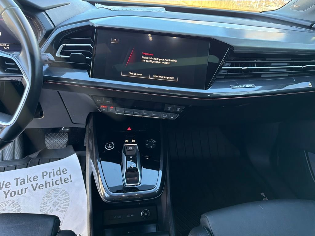 Used 2022 Audi Q4 e-tron Prestige image 17