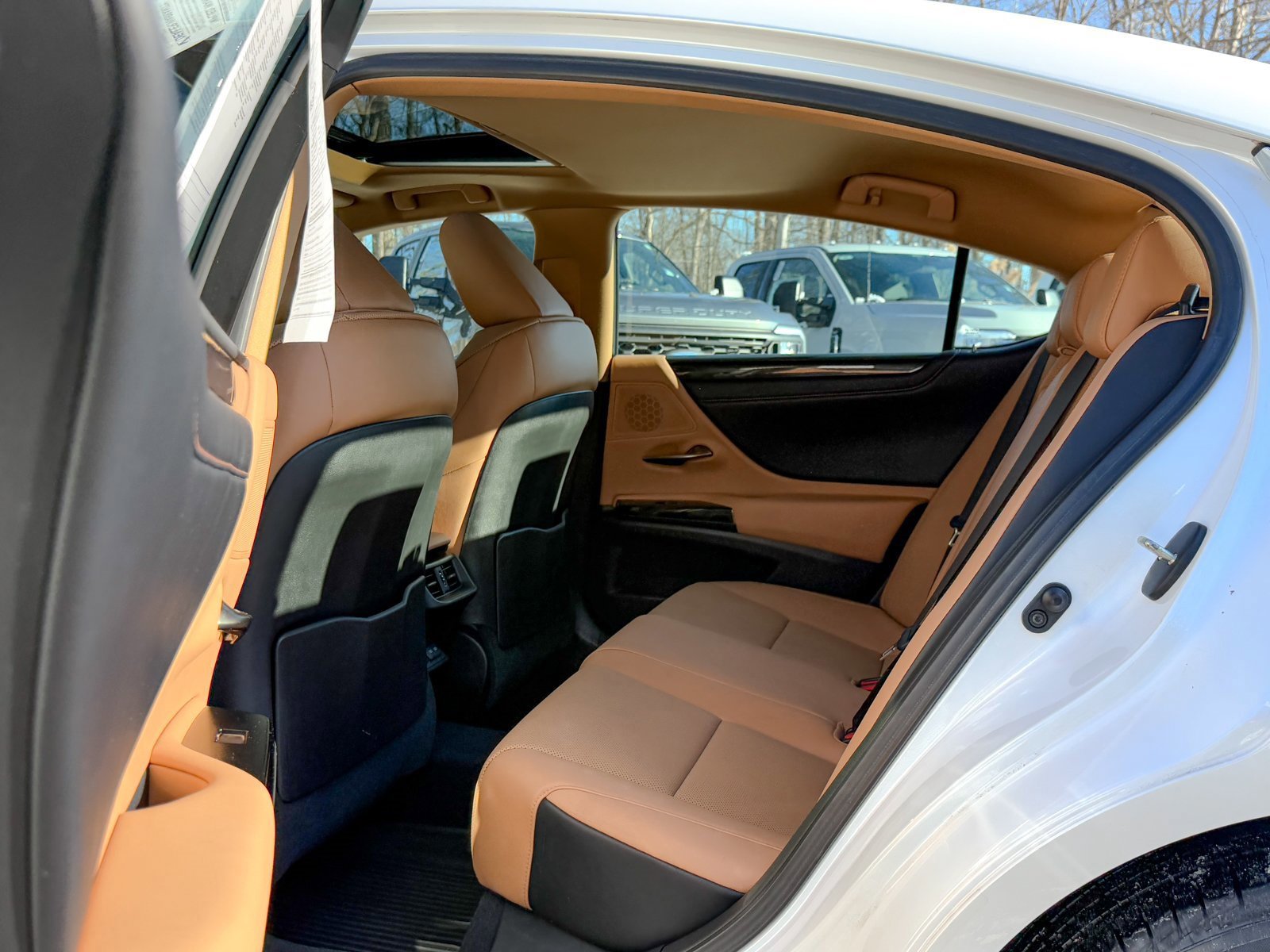 Used 2022 Lexus ES 350 image 17