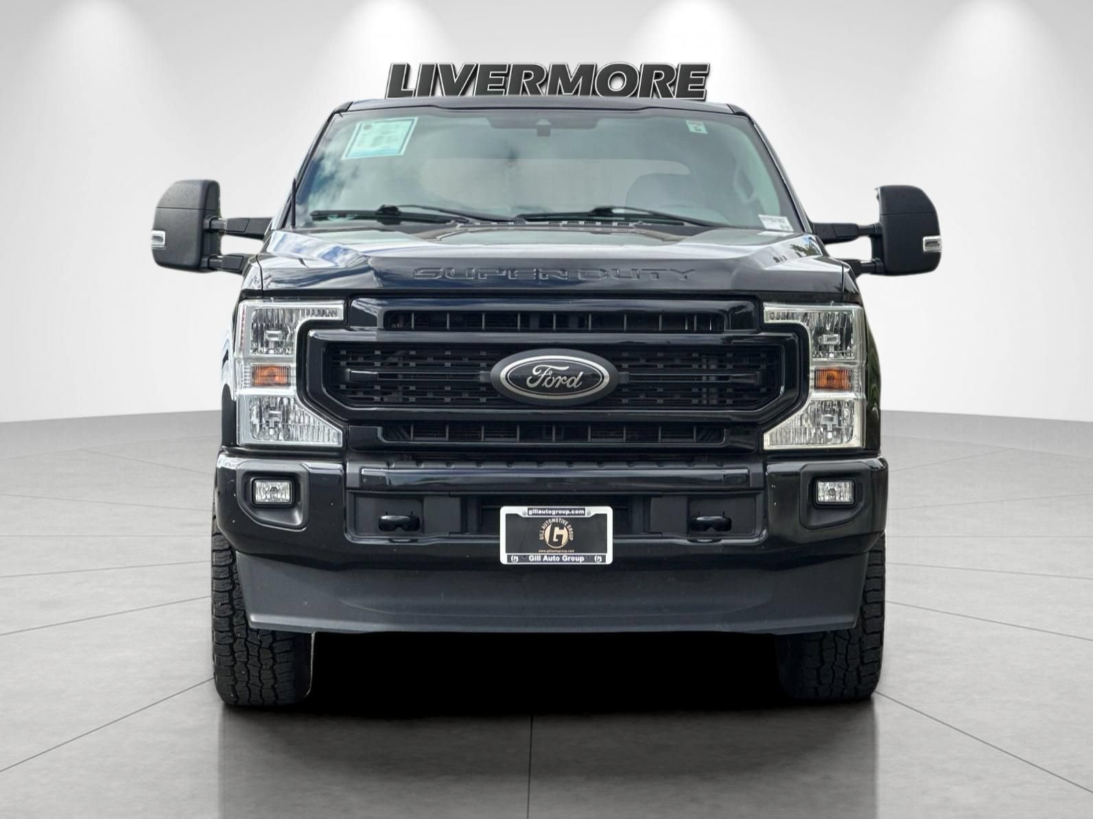 Certified 2022 Ford F250 XLT w/ Black Appearance Package AWD/4WD image 8