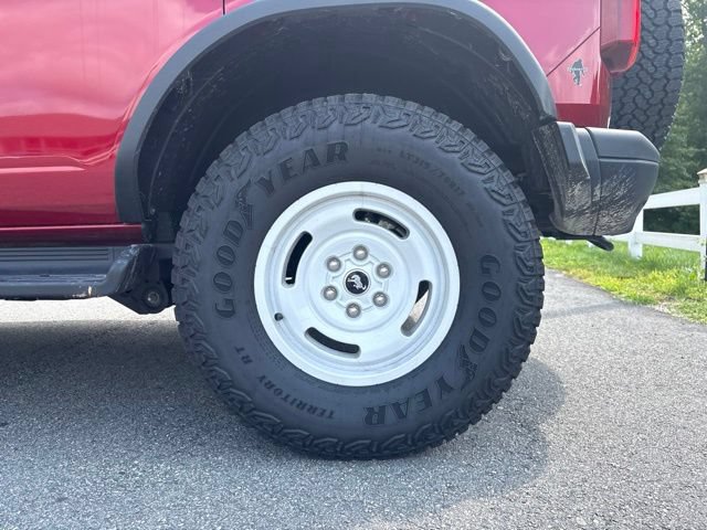 Certified 2025 Ford Bronco Heritage Edition AWD/4WD image 8