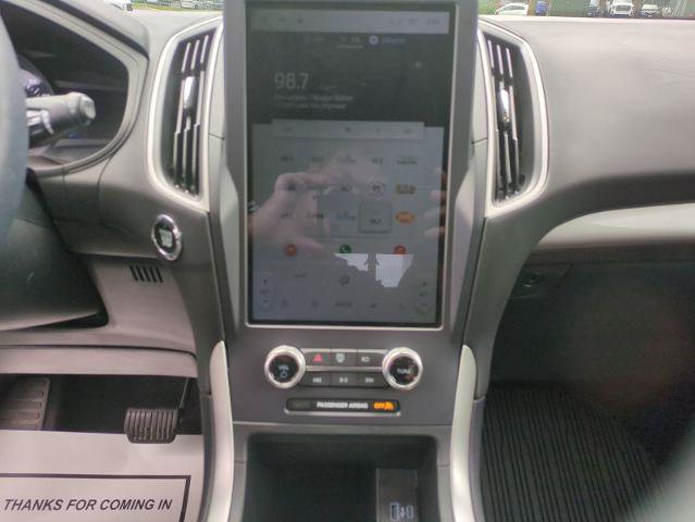 Certified 2024 Ford Edge SEL w/ Convenience Package AWD/4WD image 18