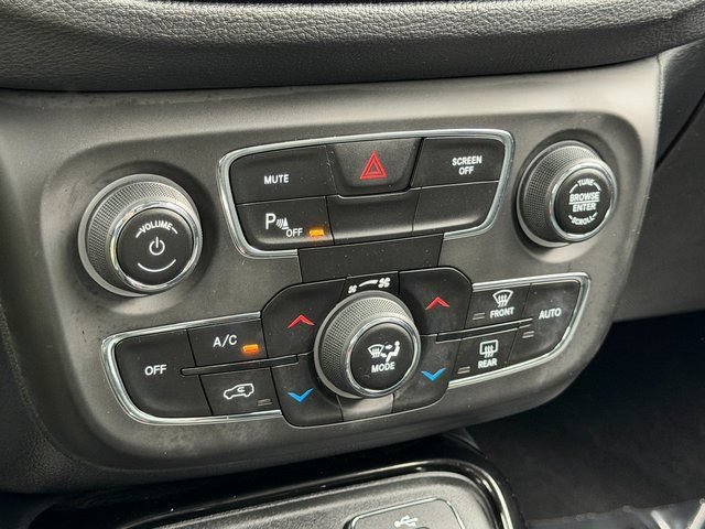 Used 2017 Jeep Compass Limited w/ Navigation Group AWD/4WD image 21