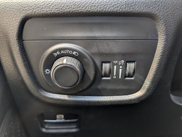 Used 2023 Jeep Grand Cherokee Altitude AWD/4WD image 26