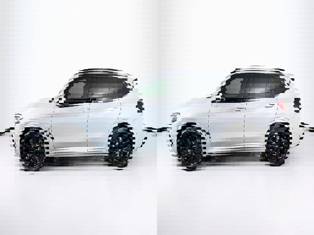 Used 2024 BMW X3 sDrive30i w/ Premium Package w/ZPA image 2