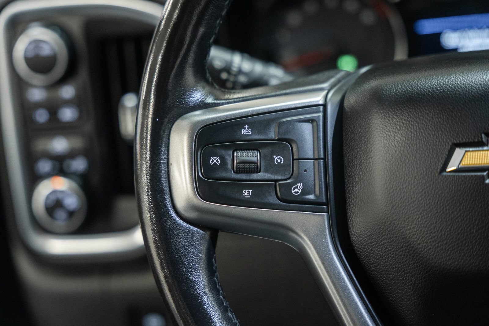 Used 2020 Chevrolet Silverado 1500 LT w/ All-Star Edition image 30