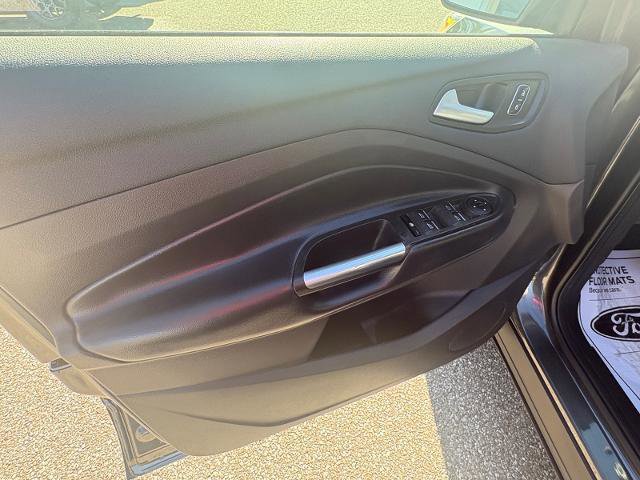 Certified 2019 Ford Escape SE image 9