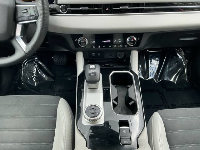 Used 2025 Mitsubishi Outlander SE AWD/4WD image 15