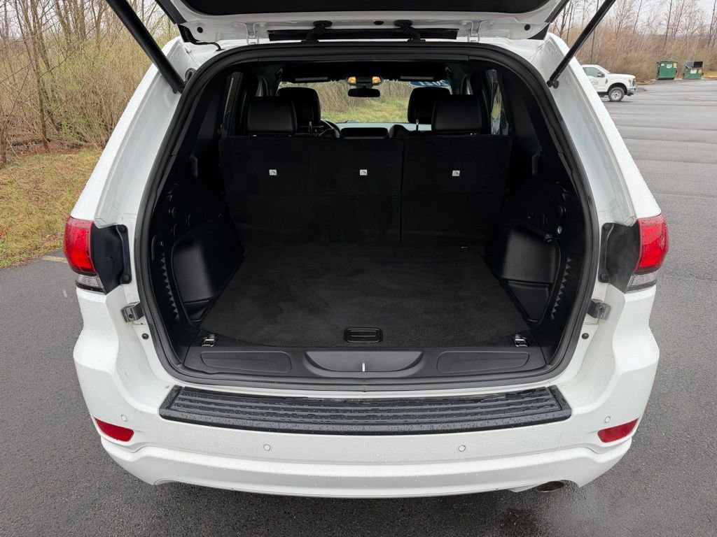 Used 2021 Jeep Grand Cherokee Laredo X image 23