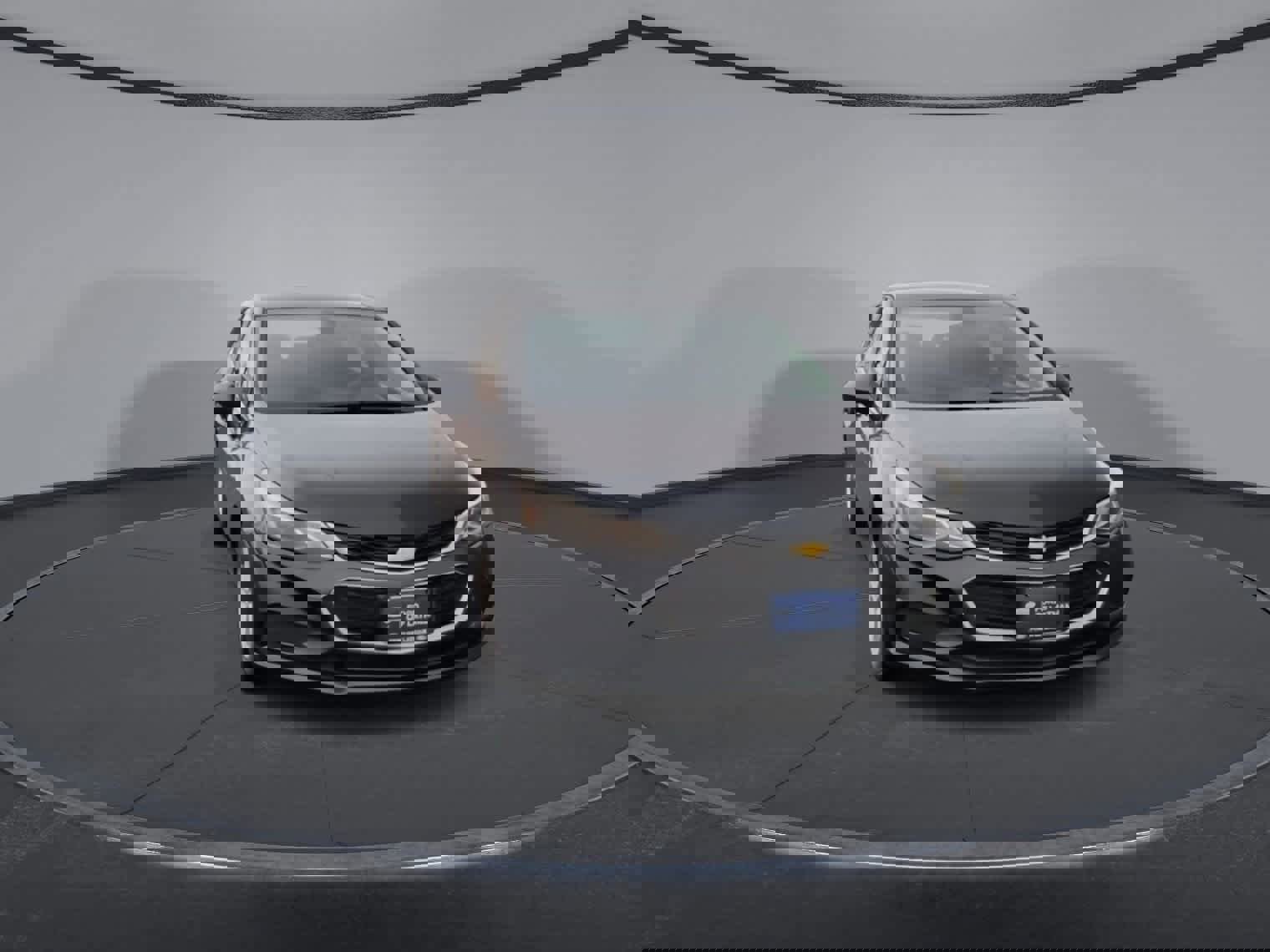 Used 2018 Chevrolet Cruze LT w/ Convenience Package image 2