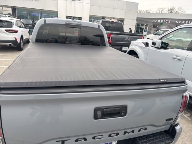 Used 2021 Toyota Tacoma TRD Sport image 8
