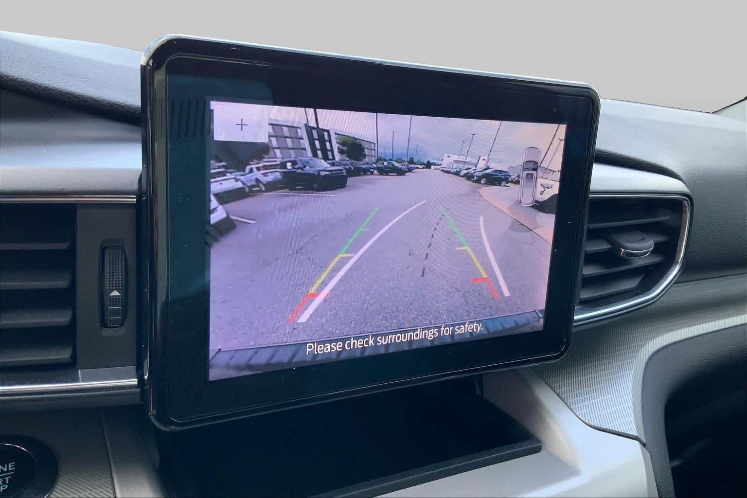 Certified 2023 Ford Explorer XLT w/ Equipment Group 202A RWD image 27