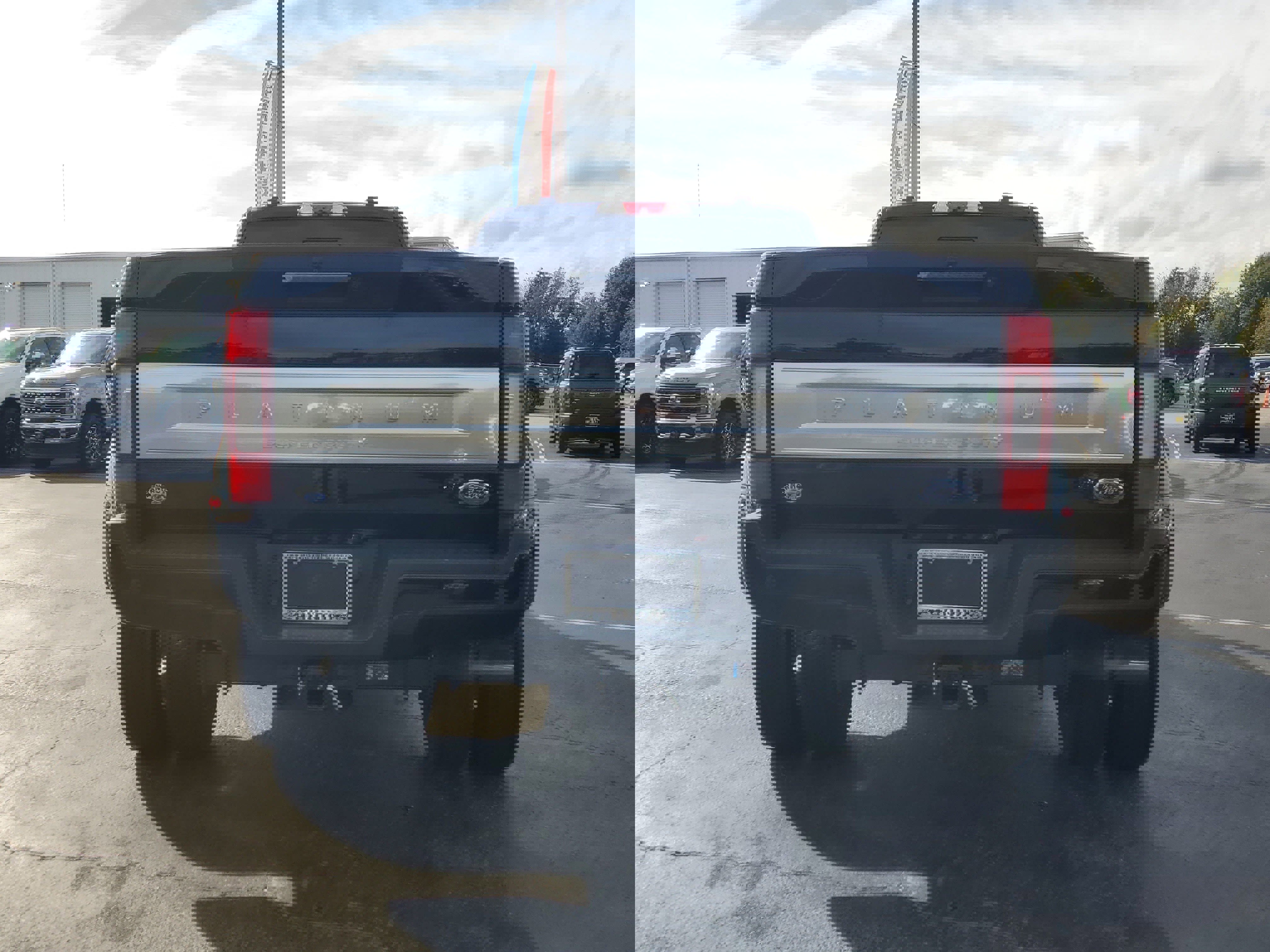 Certified 2022 Ford F450 Platinum w/ FX4 Off-Road Package image 8