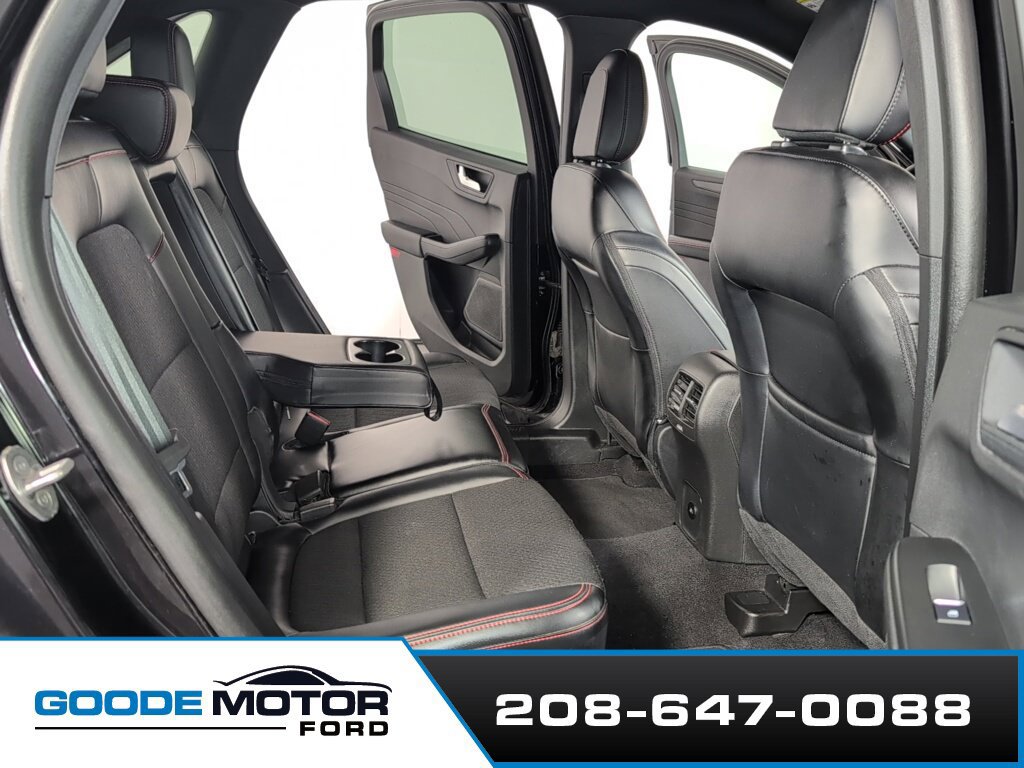 Certified 2025 Ford Escape ST-Line Select AWD/4WD image 22