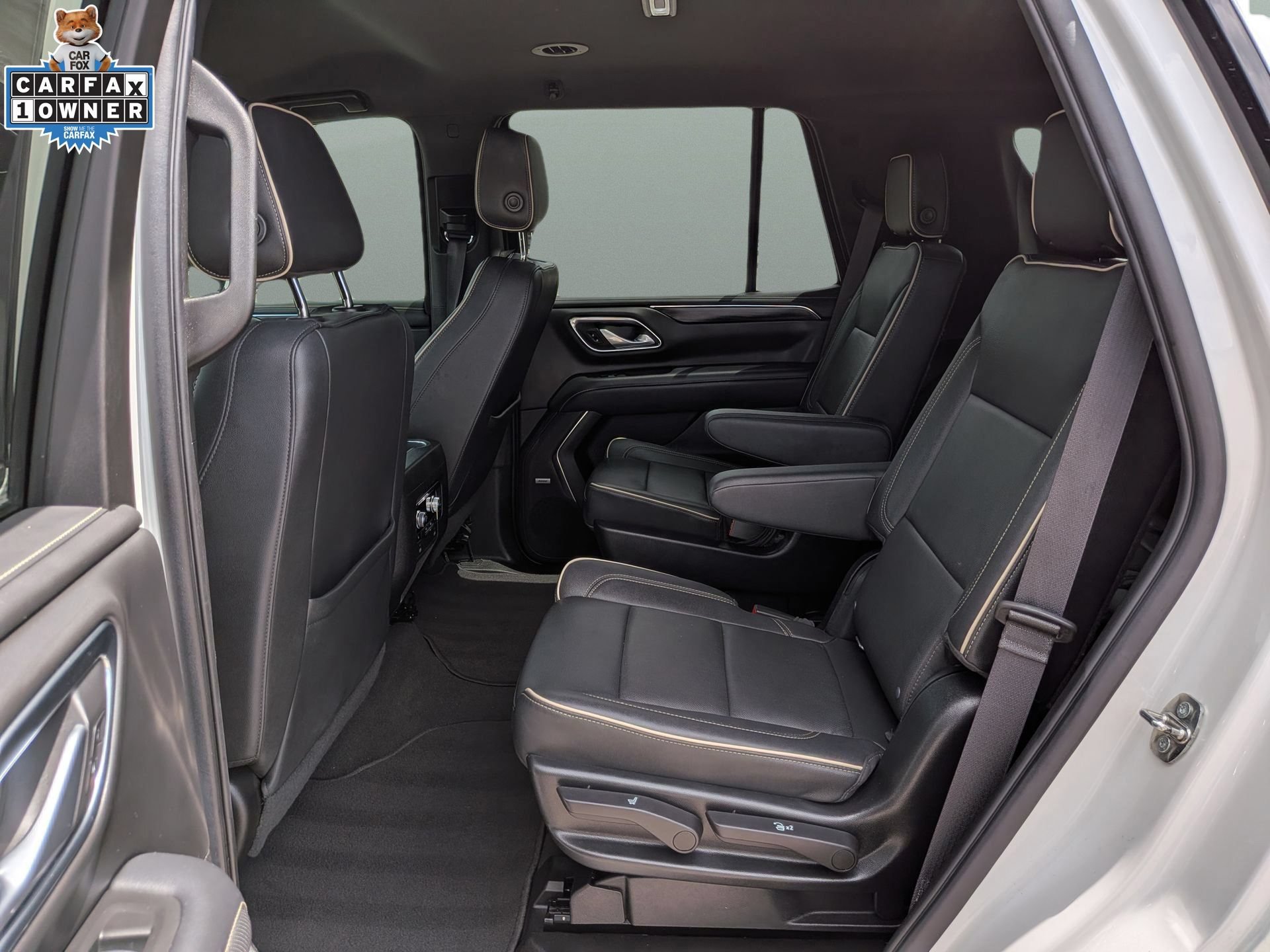 Used 2022 GMC Yukon SLT w/ SLT Luxury Package AWD/4WD image 11