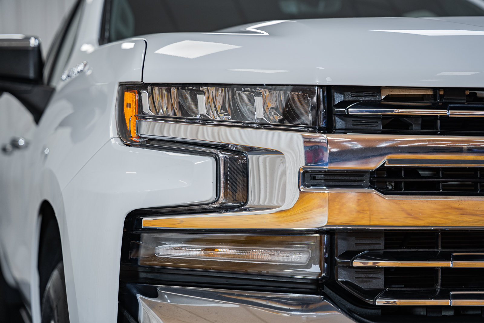 Used 2020 Chevrolet Silverado 1500 LTZ w/ LTZ Premium Package AWD/4WD image 14