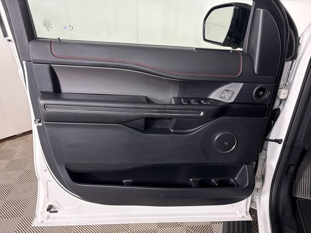 Certified 2021 Ford Expedition Limited image 17