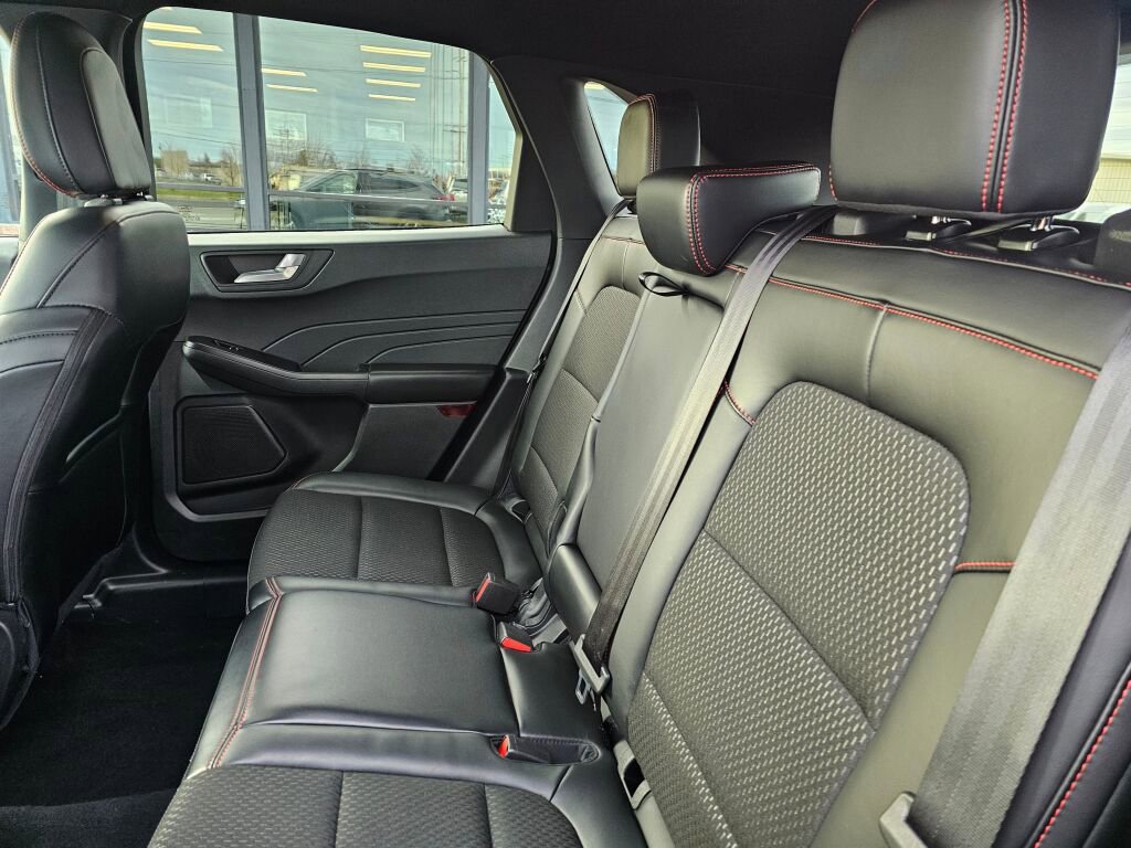 Certified 2025 Ford Escape ST-Line image 14