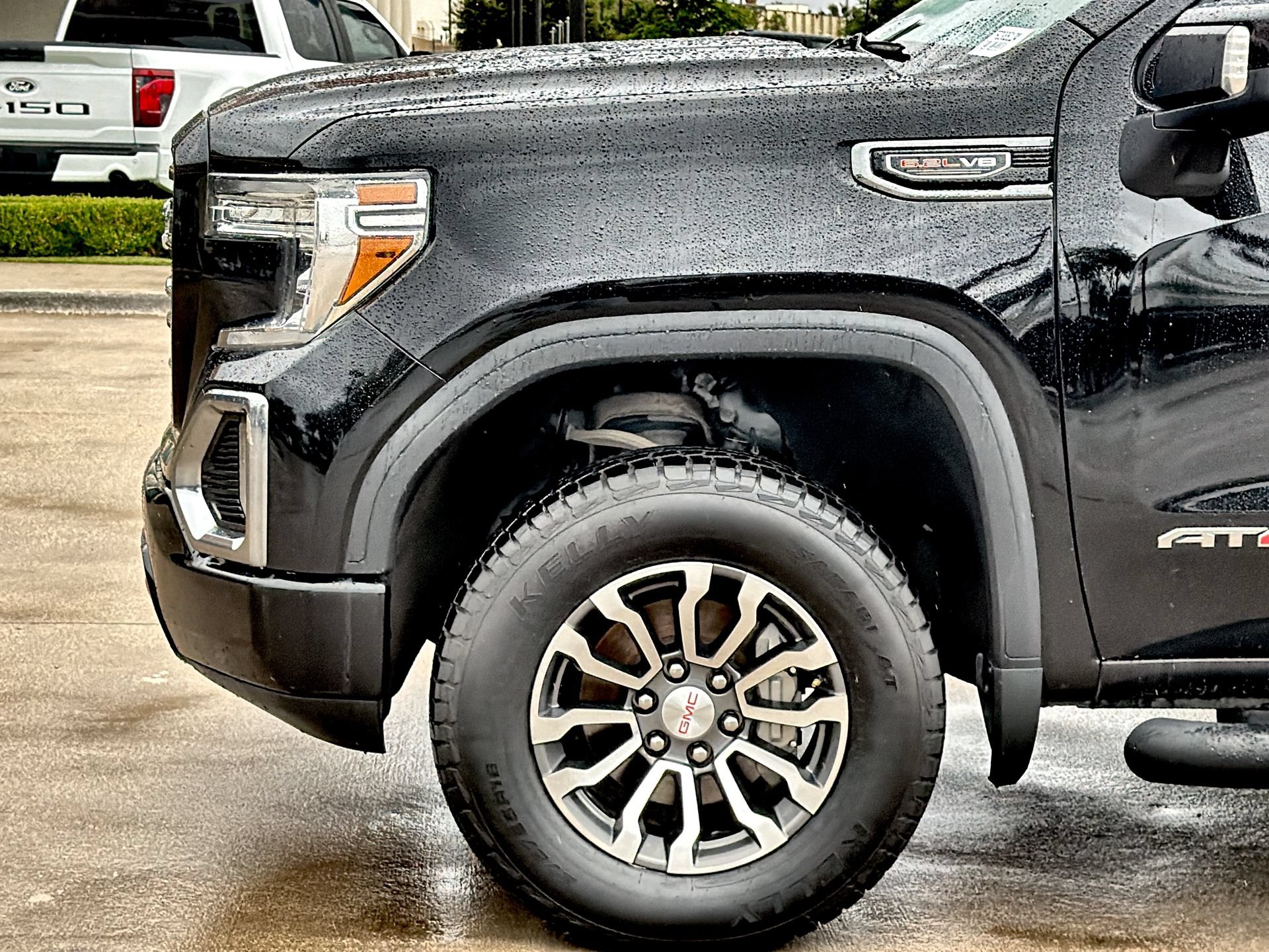 Used 2022 GMC Sierra 1500 AT4 w/ AT4 Preferred Package AWD/4WD image 10