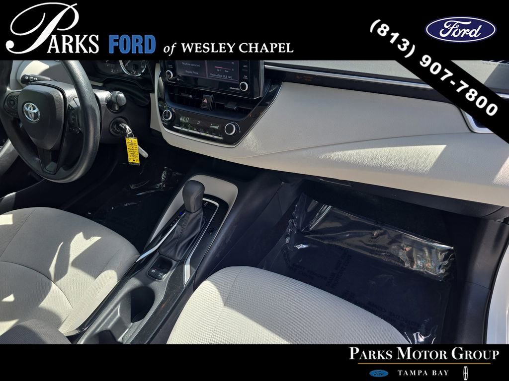 Used 2022 Toyota Corolla LE FWD image 9