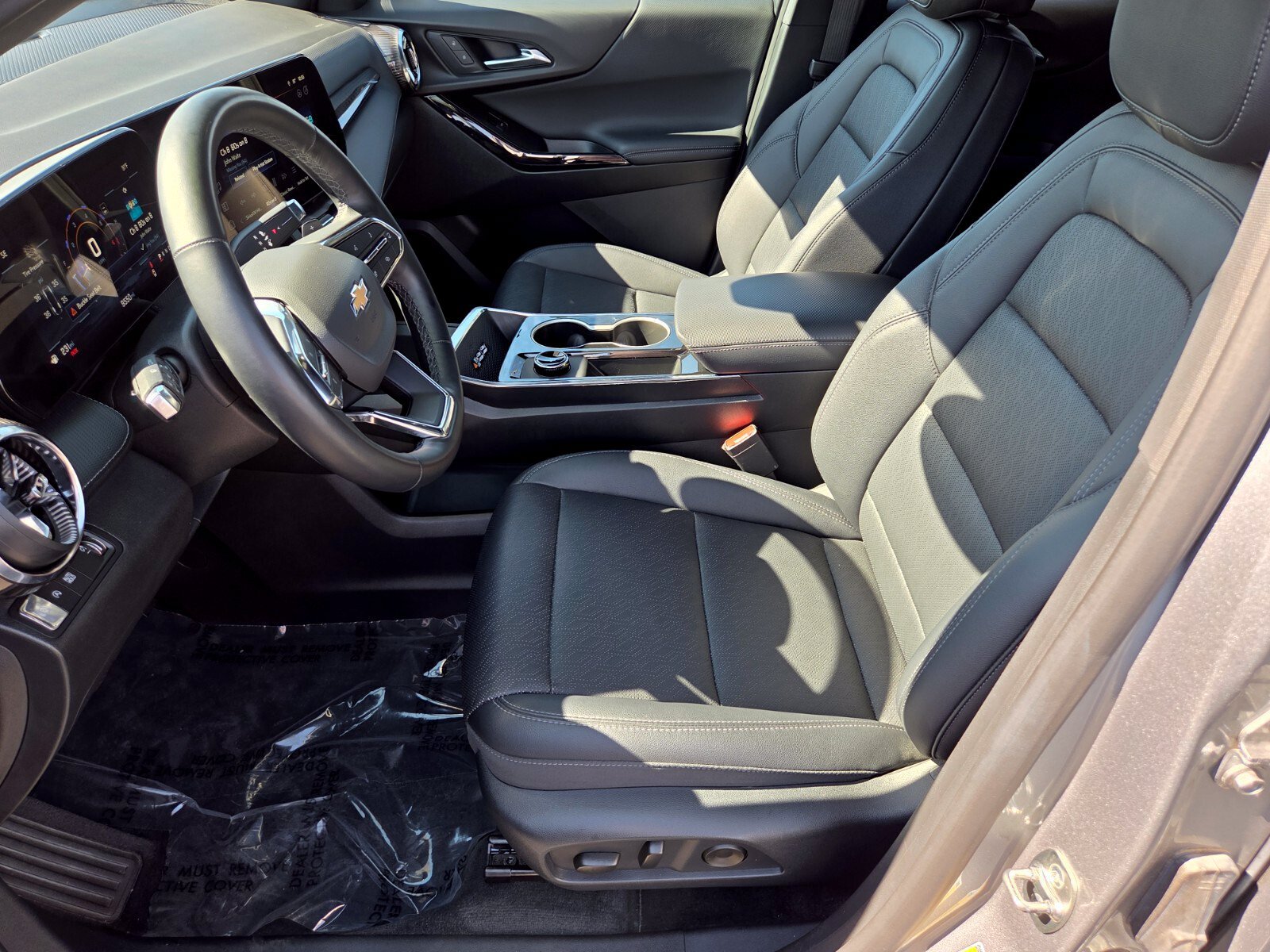 Used 2026 Chevrolet Equinox LT w/ Convenience Package II FWD image 10