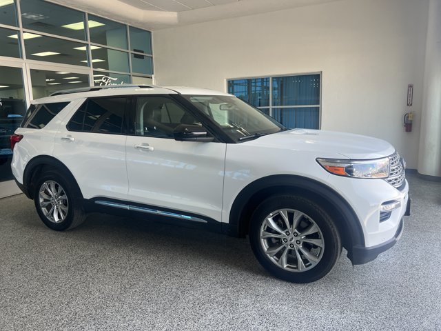 Certified 2023 Ford Explorer Limited AWD/4WD image 3