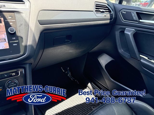 Used 2019 Volkswagen Tiguan SEL Premium AWD/4WD image 24