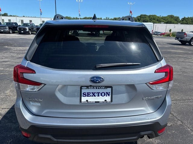 Used 2024 Subaru Forester Premium AWD/4WD image 9