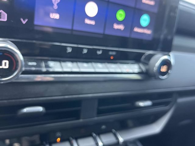 Used 2025 Chevrolet Colorado Trail Boss AWD/4WD image 36