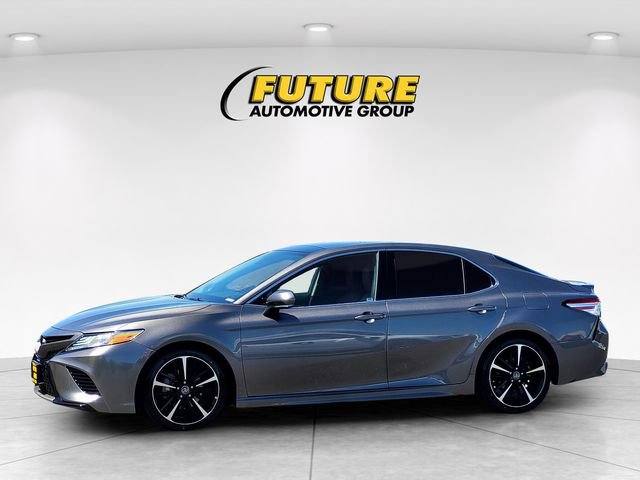 Used 2020 Toyota Camry XSE FWD image 7