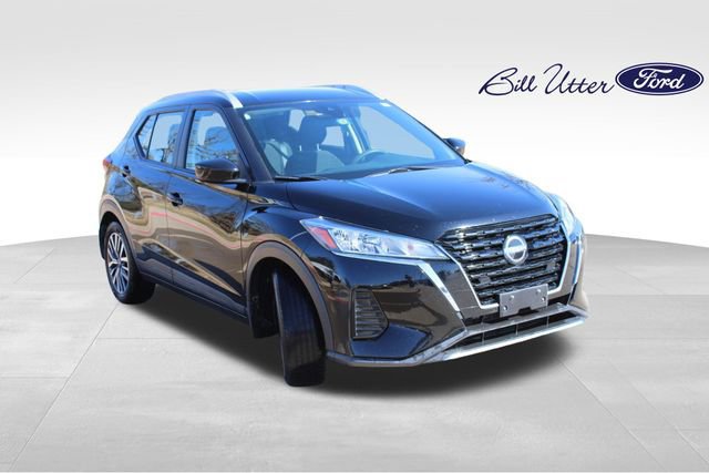 Used 2022 Nissan Kicks SV image 7