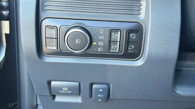 Certified 2025 Ford F250 Platinum w/ Tremor Off-Road Package AWD/4WD image 19