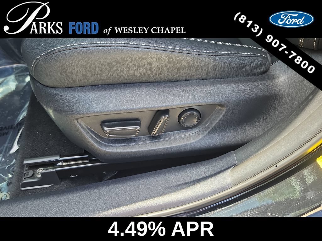 Used 2025 Toyota Camry SE FWD image 19