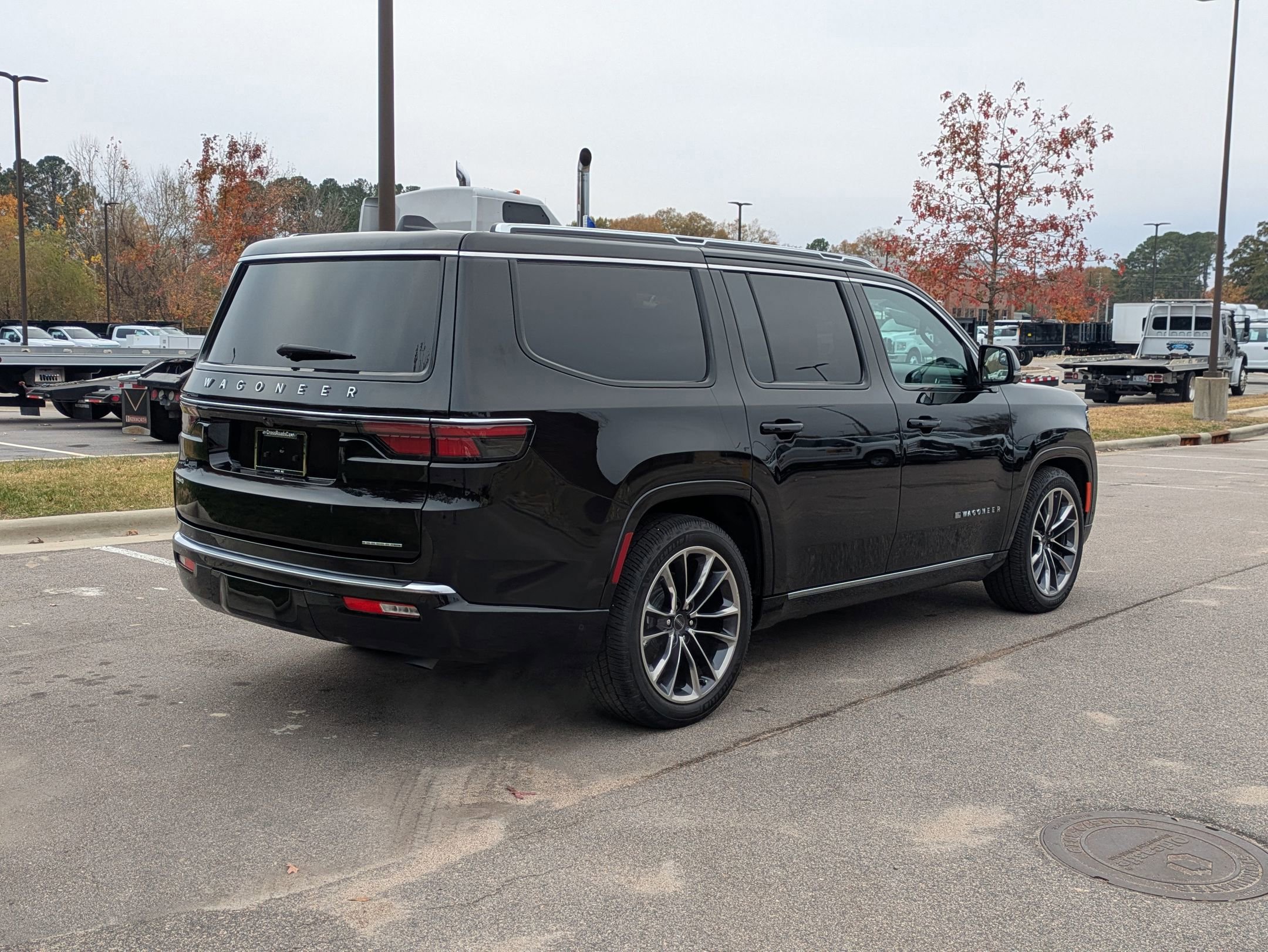 Used 2024 Jeep Wagoneer Series III w/ Premium Group I image 6