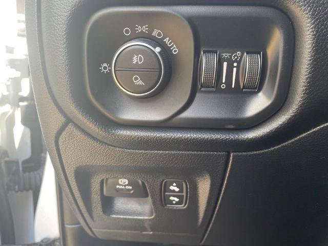 Used 2023 RAM 1500 Laramie AWD/4WD image 19