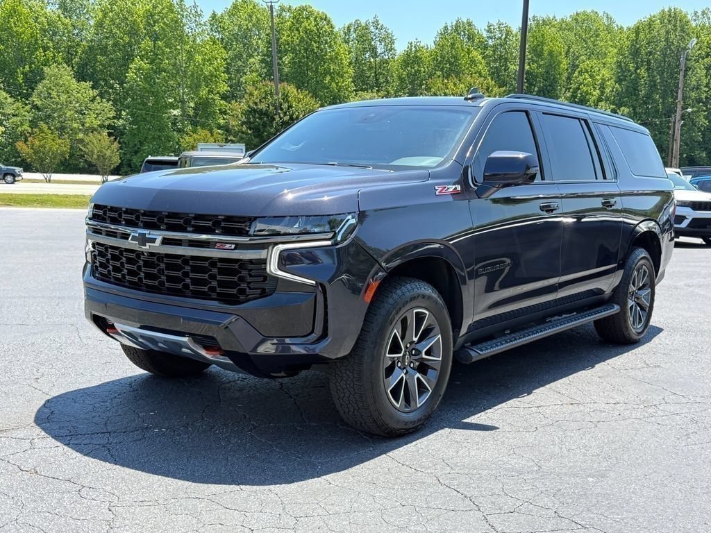 Used 2022 Chevrolet Suburban Z71 w/ Luxury Package AWD/4WD image 8