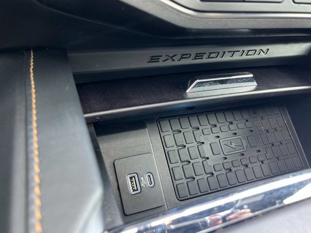 Certified 2022 Ford Expedition Max Platinum AWD/4WD image 40