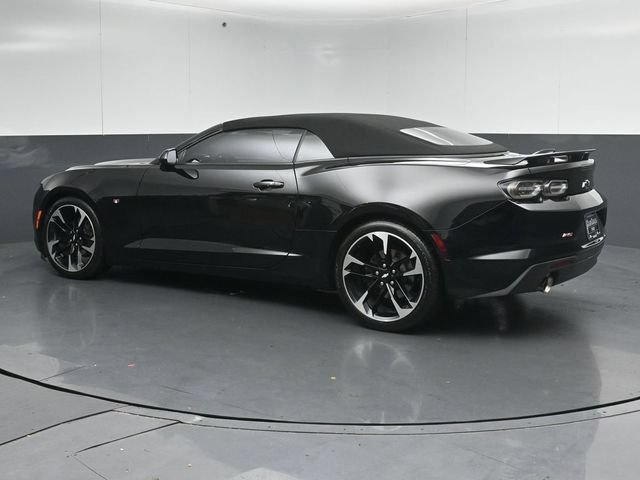 Used 2019 Chevrolet Camaro LT w/ RS Package RWD image 5