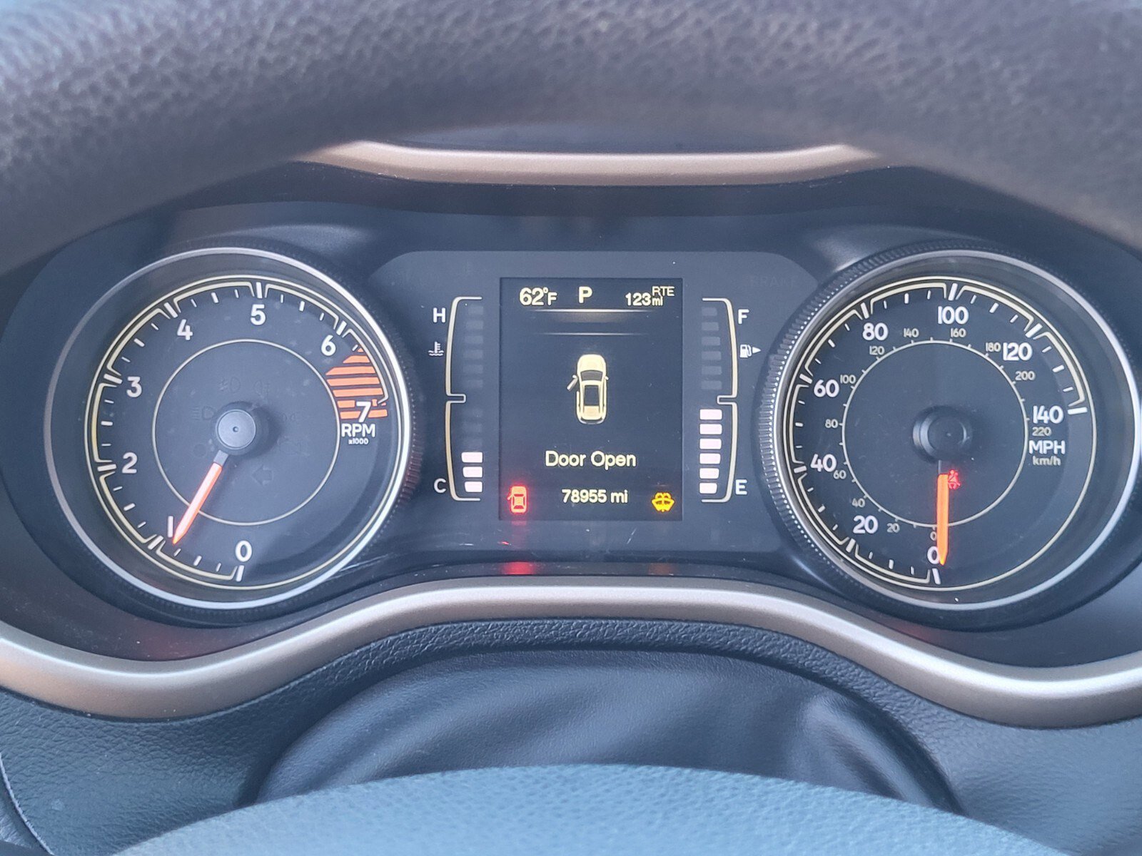 Used 2018 Jeep Cherokee Latitude image 28