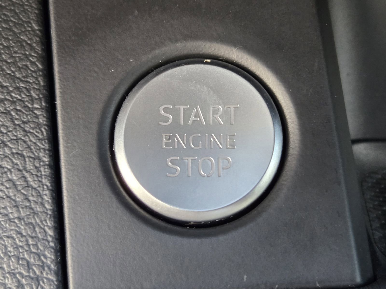 Used 2017 Audi A4 2.0T Ultra Premium w/ 18" Wheel Package image 18