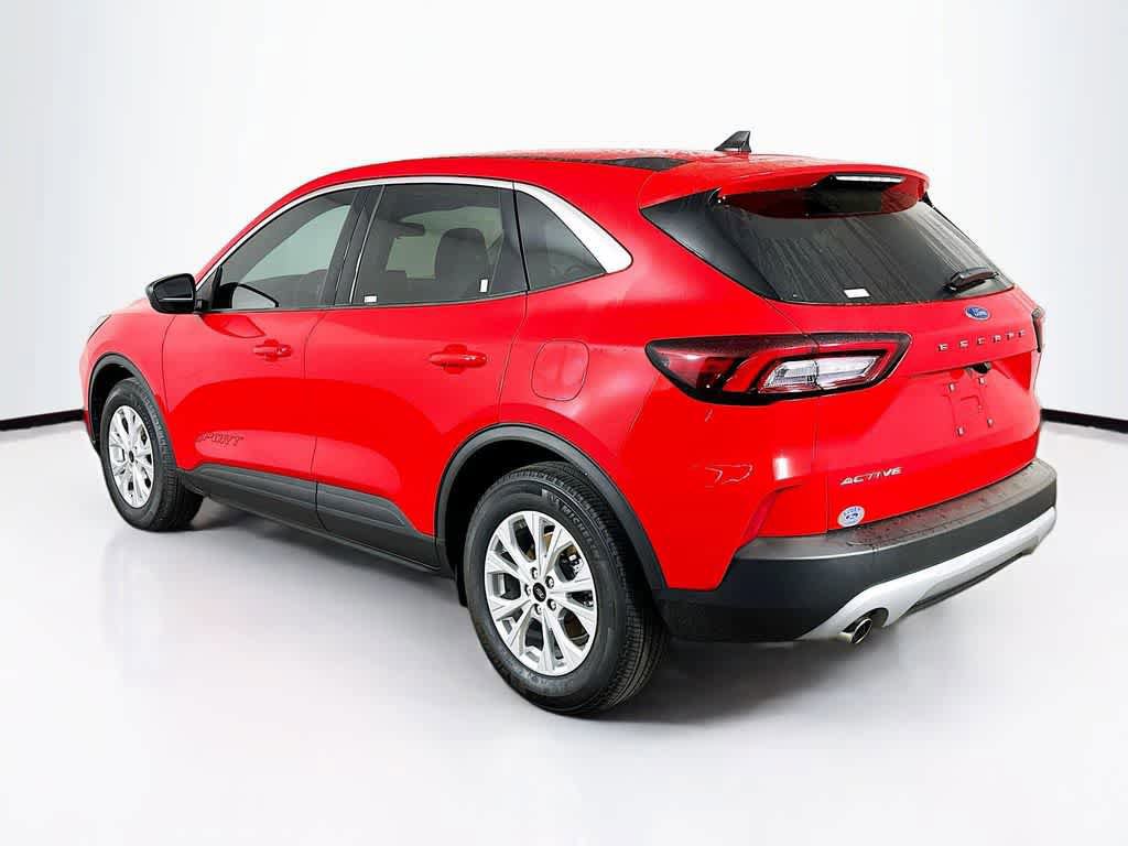 Certified 2024 Ford Escape Active FWD image 3