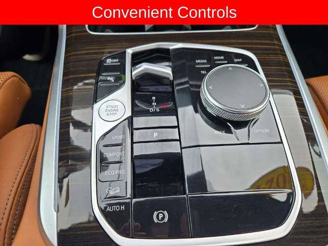 Used 2024 BMW X5 xDrive40i w/ Parking Assistance Package AWD/4WD image 18